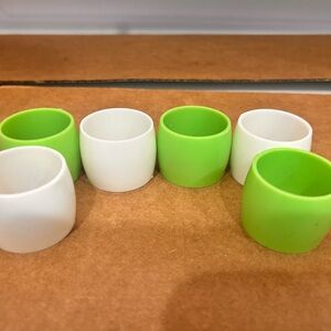 Vintage Plastic Set of Green and White Napkin Rings (6)